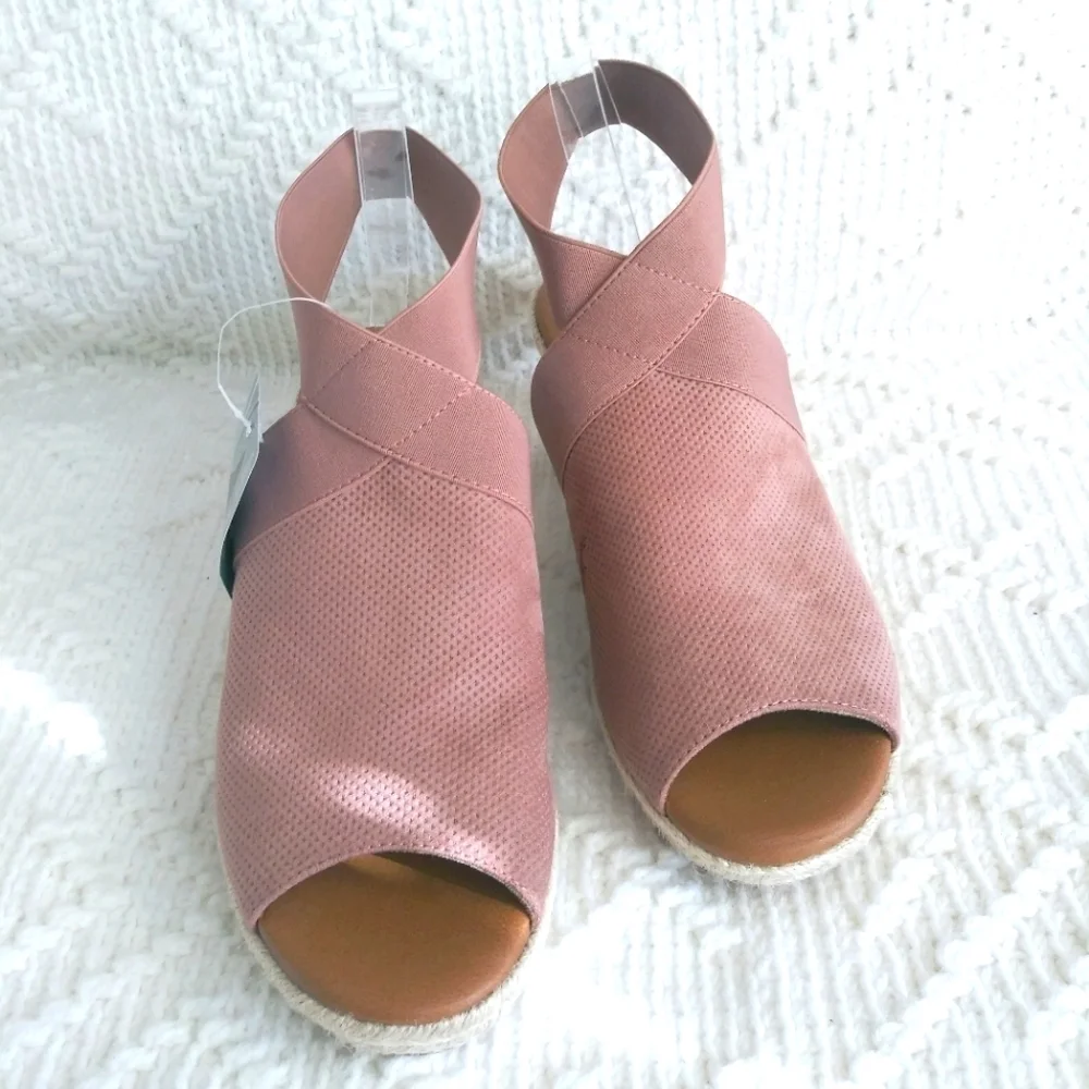 Sonoma Shoes - Picture 1 of 9